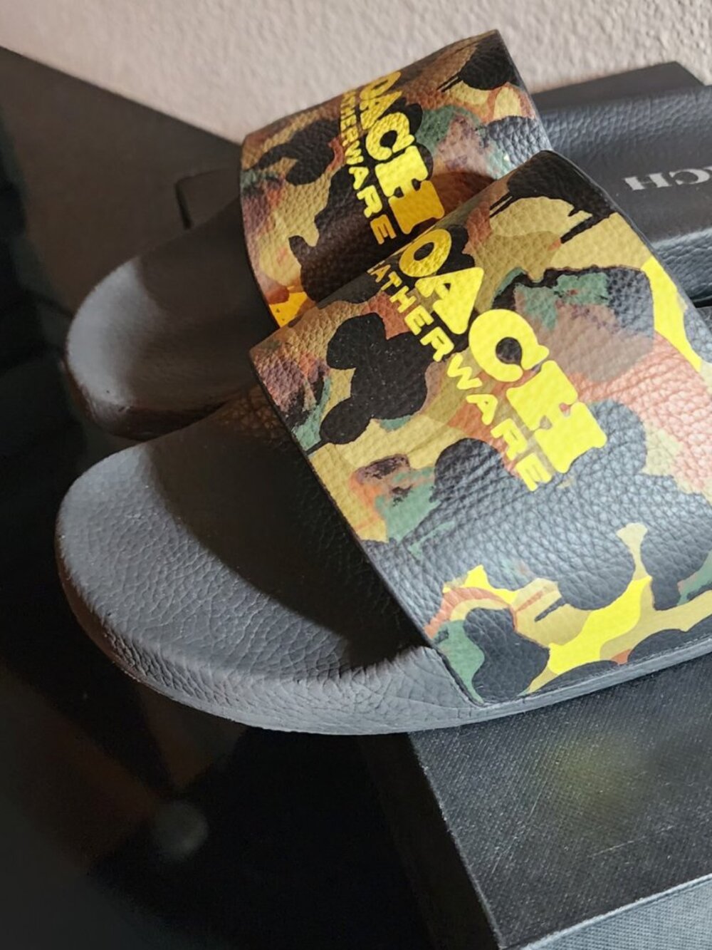 Coach Leatherware Men's Size 13 Camo Fatigue Pool Slides Sandals w/ Box - Picture 2 of 2